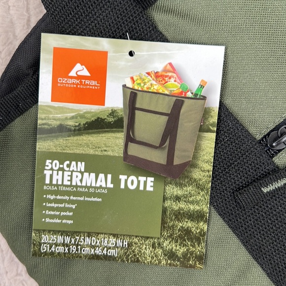 Ozark Trail 50-can thermal tote bag New with tags, green with black trim - Picture 5 of 16